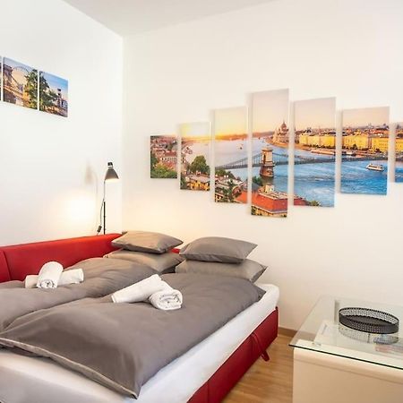 Grace Pine Apartment 1 Budapest Exterior photo