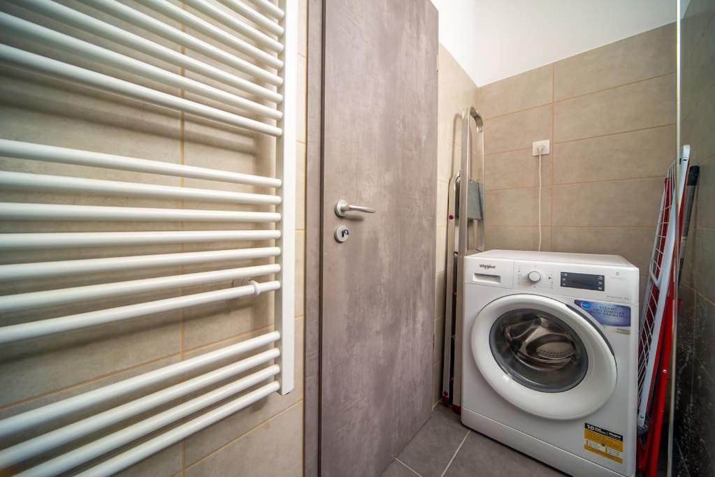 Grace Pine Apartment 1 Budapest Exterior photo